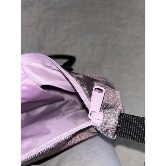 Puma Gray/Light Pink Duffle Bag - Picture 2 of 5